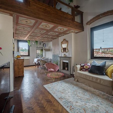 Via Lamberti, 3 - Florence Charming Apartments - Charming And Historic 5Th-Floor Attic Apartment With Elevator In A Building At The Heart Of Vibrant Florence, Just A 2-Minute Walk From All Attractions מראה חיצוני תמונה